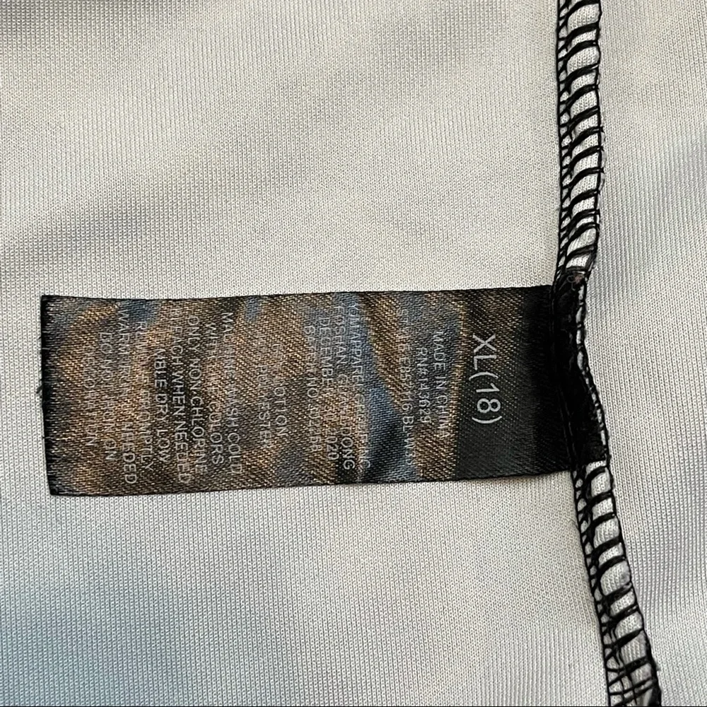 Encrypted E XL (18) Multi‎ Colors